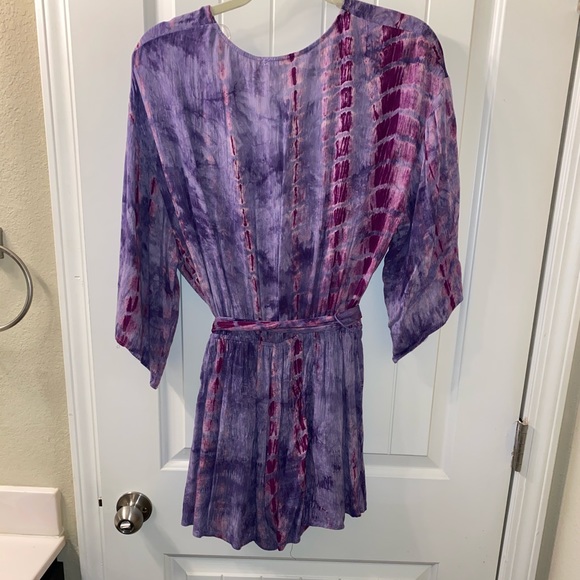 Romper - Picture 2 of 3